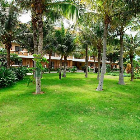 Blue Bay Mui Ne Resort & Spa Phan Thiet Exterior photo